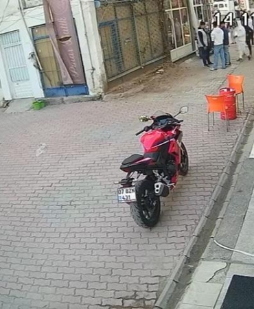 Tartıştığı kişiyi bıçakla yaraladı