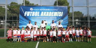 Futbol Akademisi’nde eğitimler sürüyor