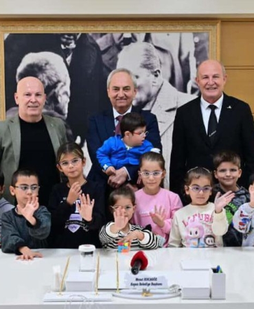 Kepez Belediyesi okullarda göz sağlığı taraması yaptı