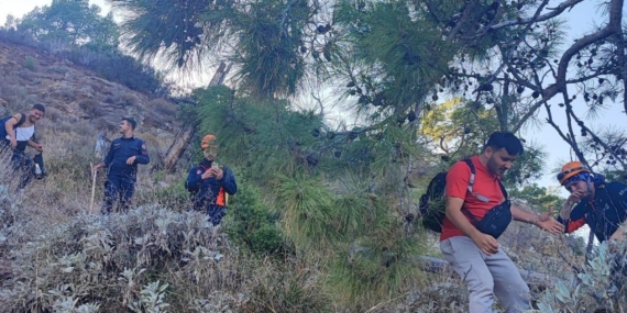 Dağda mahsur kaldı, AFAD kurtardı