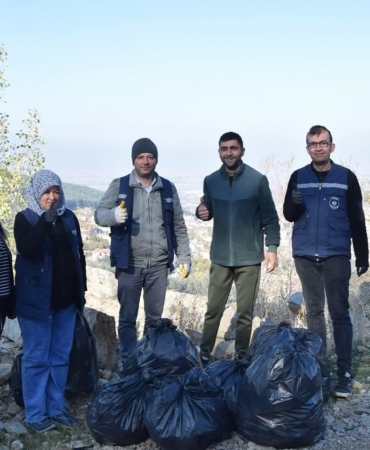 Baraj çevresini temizlediler