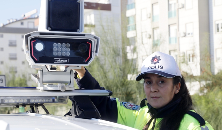 Yapay zekalı radar sistemiyle 4 şeritte aynı anda tarama