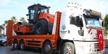 Serik Belediyesi’ne 4 yeni hizmet aracı