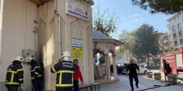 Cami minaresinde yangın