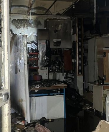 Tamirhanede yangın hasara neden oldu