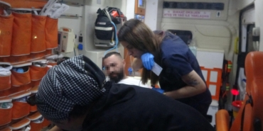 Silahlı saldırıda bacağından yaralandı