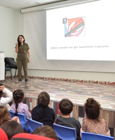 Kepez’de öğrencilere diş sağlığı eğitimi