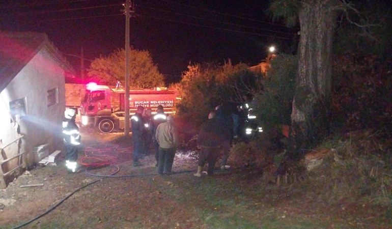 Çalılık yangını büyümeden söndürüldü