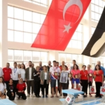 Öğretmenler Günü’nde yüzme yarışı