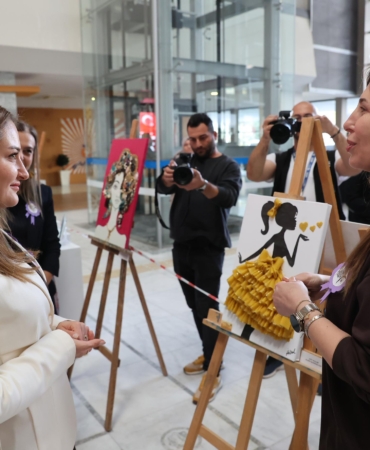 Kadın ve Dayanışmanın Renkleri sergisi açıldı