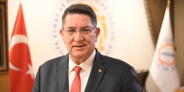 Esnafta seçim heyecanı; Adlıhan Dere adaylığını açıkladı