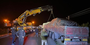 Yolcu otobüsüyle TIR çarpıştı: 5 yaralı