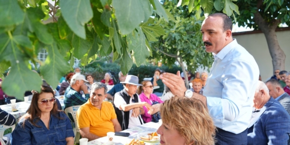 Kotan, Mahallede Sakinlerle Buluştu