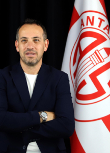 Antalyaspor’da Peş Peşe İstifalar
