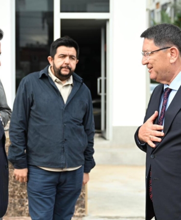 TESK Başkanı’ndan Antalya’ya Ziyaret ve Rozet!