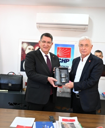 CHP Antalya İl Başkanlığı’na Hayırlı Olsun Ziyareti