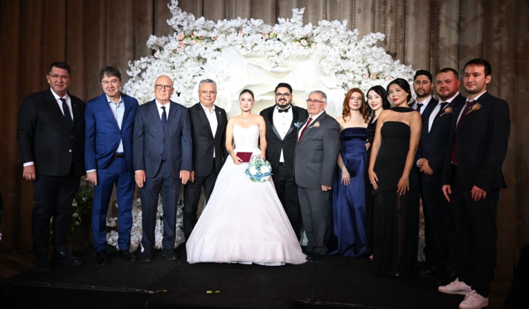 Gülaçtı Ailesinin Düğününde Birlik Beraberlik