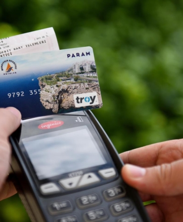 Çevreci Komşu Kart ile Hem Kazan Hem Koru!