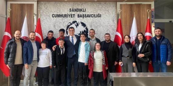 Özel bireylerden adliye ziyareti