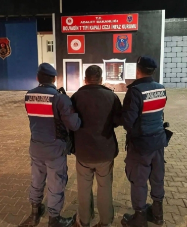 Eşini darbeden koca tutuklandı