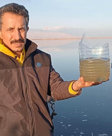 ‘Atıklar Eber Gölü’ndeki yaşamı yok etti’