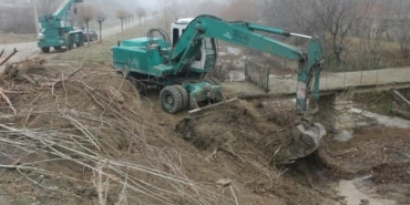 Çay Deresi’nde temizlik çalışması
