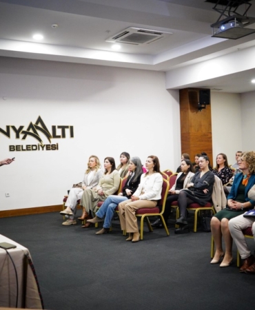 Konyaaltı’nda Liderlik Eğitimi İle Hizmet Kalitesi Artıyor