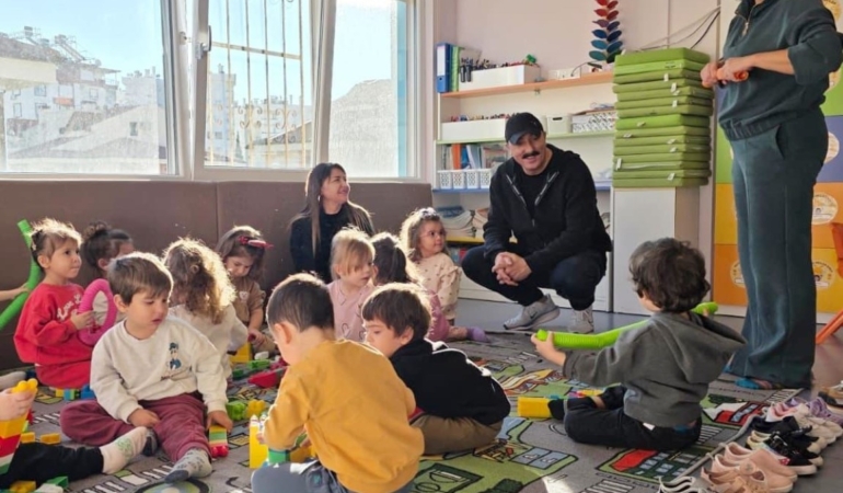 Başkan Kotan, Kreş Ziyaretinde Miniklerle Oyun Oynadı