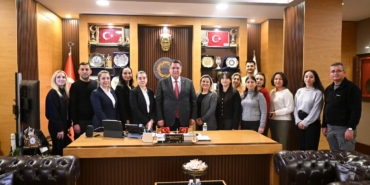 Esnaf Birliği’nde Başkan Güven Tazeledi!