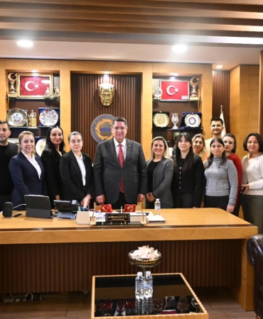 Esnaf Birliği’nde Başkan Güven Tazeledi!