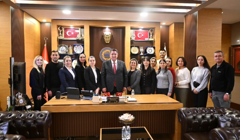 Esnaf Birliği’nde Başkan Güven Tazeledi!