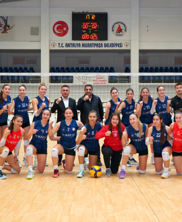 Filenin Akrepleri Fırtına Gibi: 0-3 Galibiyet! 🏐💪