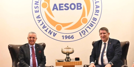 Başkan Topaloğlu’ndan Esnaf Odamıza Ziyaret