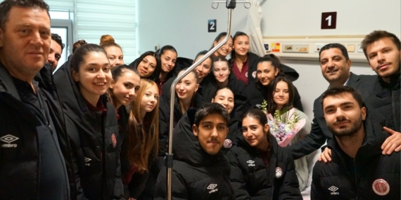 Ümmünez Karaöz’e Geçmiş Olsun Ziyareti!