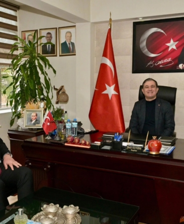 Elmalı Esnaflarından Başkan Öztürk’e Ziyaret