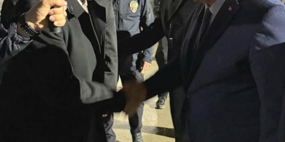 Cumhurbaşkanı Yardımcısı Antalya’da Esnafla Buluştu