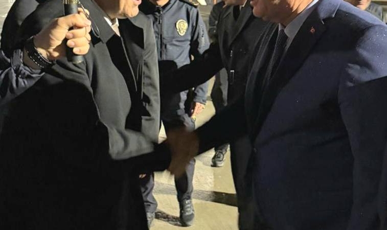 Cumhurbaşkanı Yardımcısı Antalya’da Esnafla Buluştu