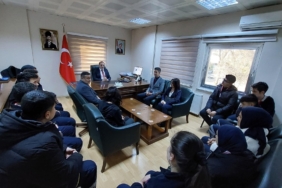 Madalyalı öğrencilerden kaymakama ziyaret