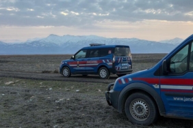 Avda başından vurularak ağır yaralandı