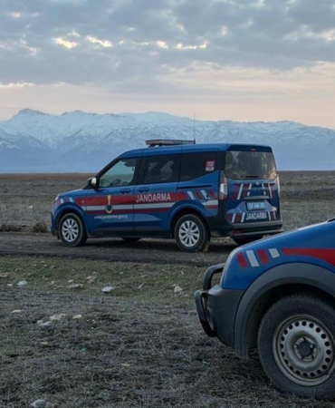 Avda başından vurularak ağır yaralandı