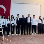 Öğrencilerden şiir dinletisi