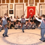 Yaren Gecesi düzenleyip, ilçe kültürünü yaşatıyorlar