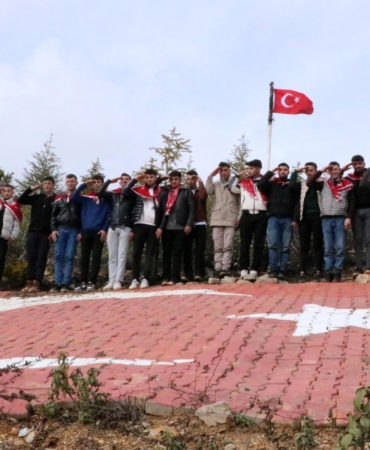 Asker adaylarının ‘ilk bayrak nöbeti’