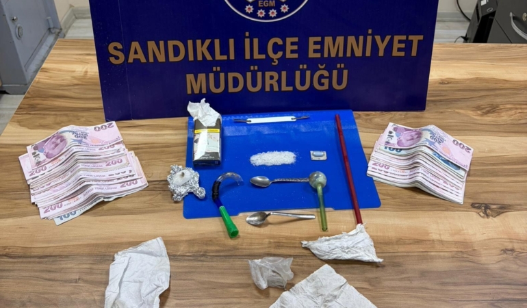 Uyuşturucu operasyonuna 3 gözaltı