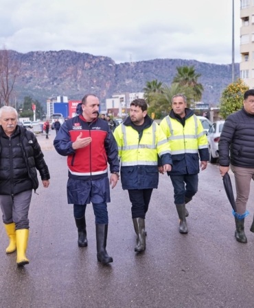 Konyaaltı’nda Fırtına: Başkan Kotan Sahada!