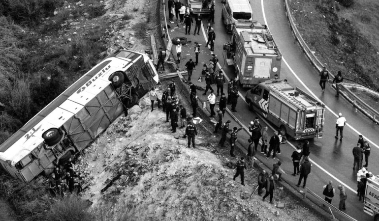 Antalya’da Üzücü Otobüs Kazası: Başsağlığı Diliyoruz