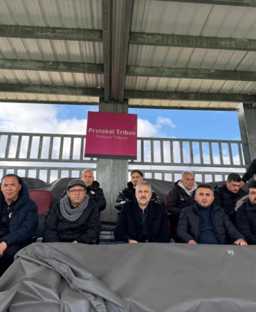 Genç Akrepler Tribünde Destek Buldu!