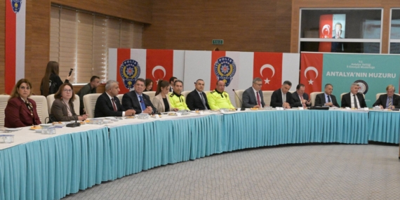 Antalya’da Eğitimde Güvenli Adımlar Atılıyor!