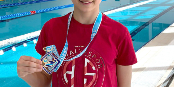 Yüzme Takımımızdan 9 Madalya ile Gururlandık!