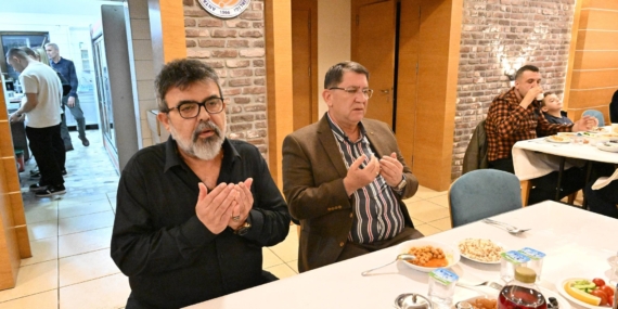 Antalya’da Geleneksel İftar Programı Düzenlendi